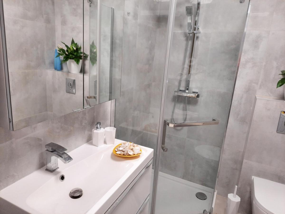 Apartament Amber Comfort Z Prywatnym Miejscem Parkingowym Kołobrzeg Kültér fotó